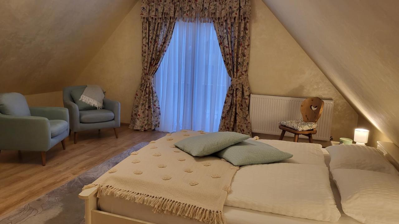 Вілла Casa Hetrea Сігішоара Екстер'єр фото